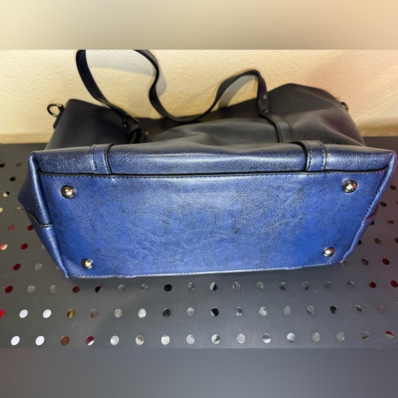 Elegant Blue Tote Bag - Picture 3 of 4